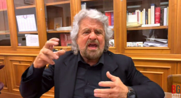 M5s: Grillo ricorda G.Casaleggio, vedessi cosa succede!