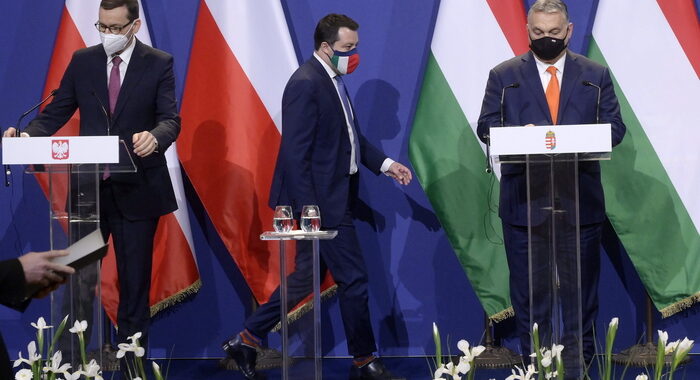 Orban,futura cooperazione in Europa con Salvini e Morawiecki