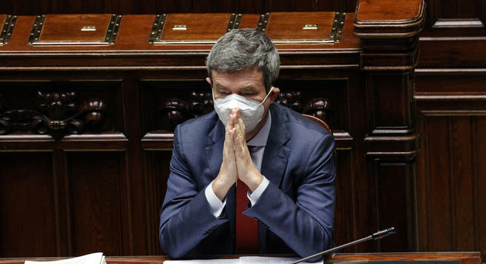 Orlando, da Lega atto incomprensibile e irresponsabile