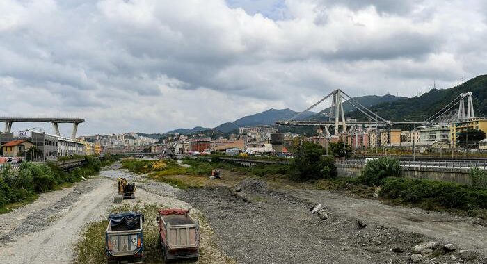 Ponte Genova: controllore non aveva mai visto il Morandi