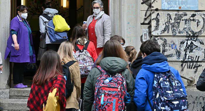 Recovery:bozza;228mila posti per asili,900 palestre a scuola