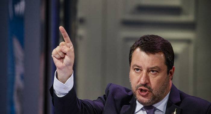 Salvini chiede prossima settimana Cdm per dl su riaperture