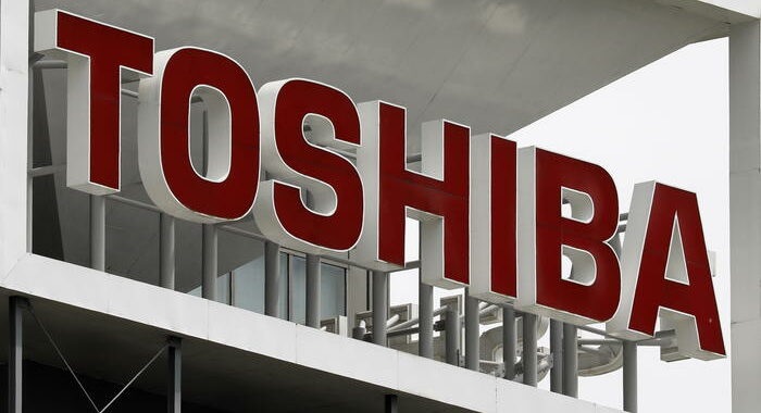 Toshiba: offerta di acquisizione da 15,3 mld di euro da Cvc