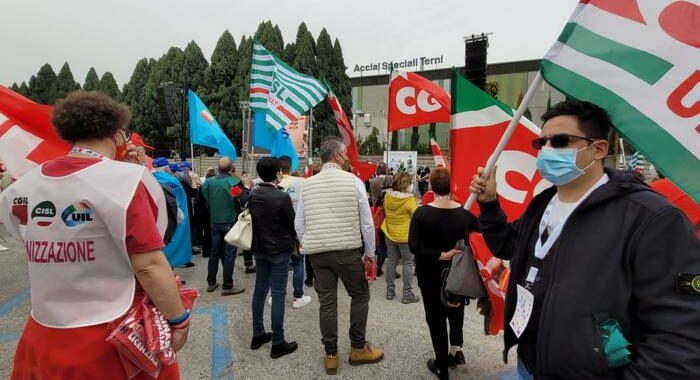 1 maggio:tornano in piazza a Terni le bandiere dei sindacati