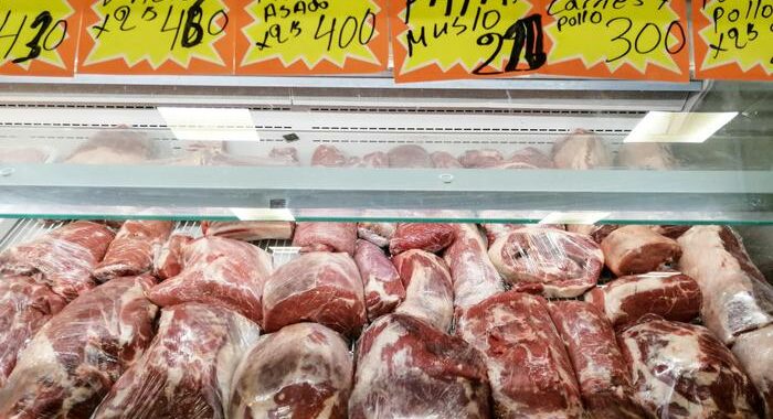 Argentina sospende export di carne bovina per 30 giorni