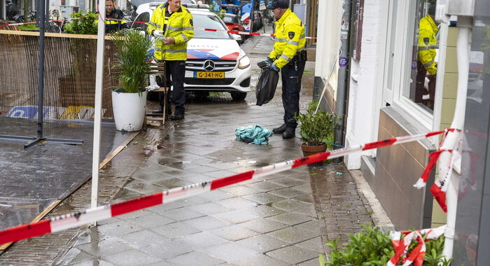 Attacchi con coltello ad Amsterdam, 1 morto. Escluso terrorismo