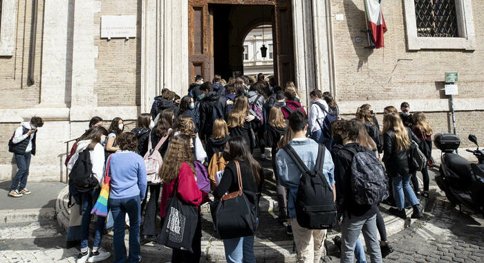 Bianchi, forti investimenti per più tempo pieno a scuola