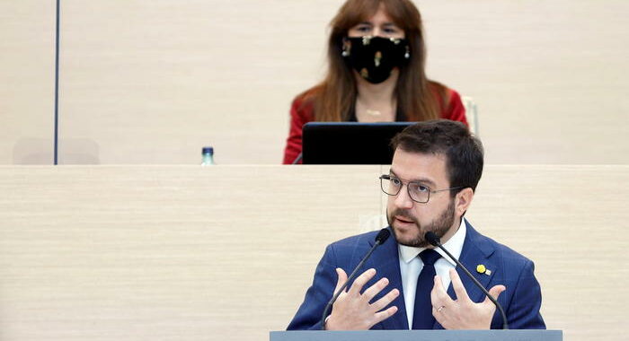 Catalogna: pressing su Erc da due fronti per nuovo governo