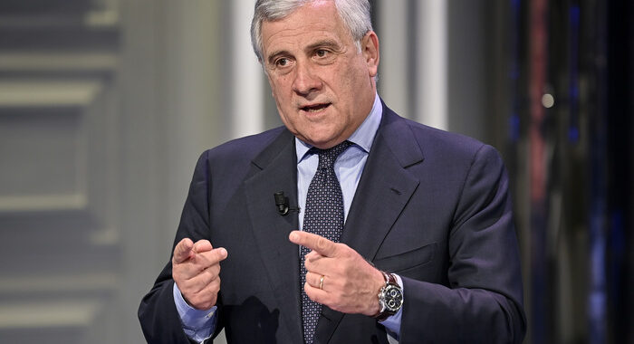 Covid:Tajani, ora via il coprifuoco, si torna a vivere