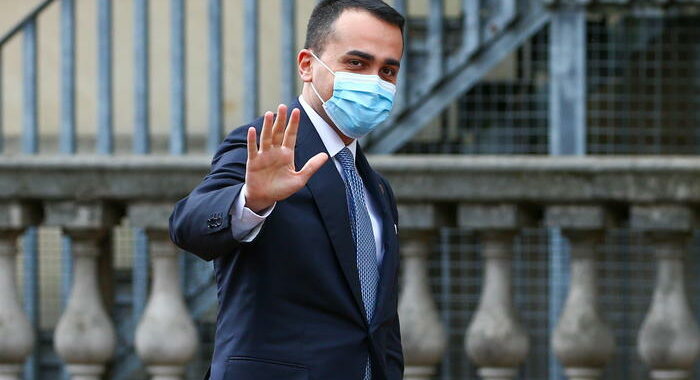 Di Maio, è il momento di rendere omogeni salari Ue