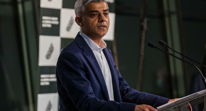Gb: ufficiale, Khan rieletto sindaco Londra con 55,2% voti