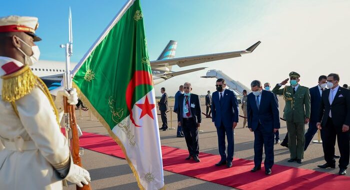 Libia: il premier Dbeibah in visita ad Algeri