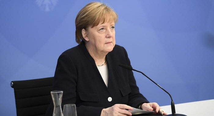 Merkel, l’accordo Ue-Cina importante nonostante difficoltà