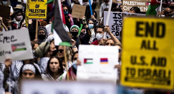 Migliaia in strada in Usa a sostegno del popolo palestinese