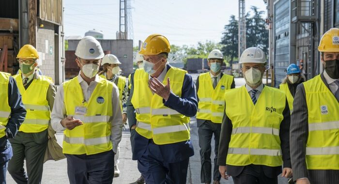 Snam, primo test per acciaio green con uso di gas e idrogeno