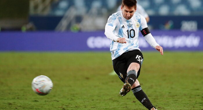 Coppa America: doppio Messi, Argentina batte Bolivia 4-1