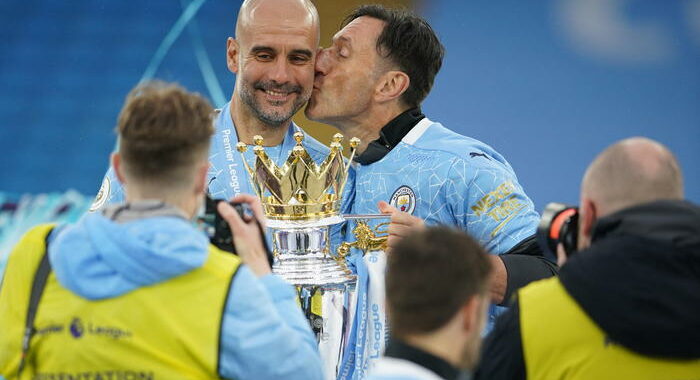 Covid costato quasi un mld di sterline a Premier League