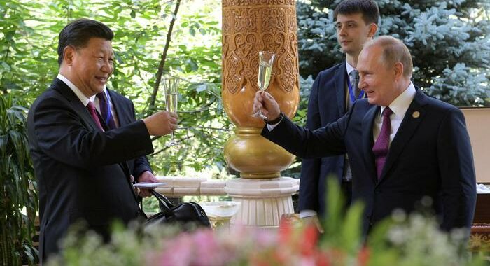 Cremlino, lunedì videoconferenza Putin-Xi