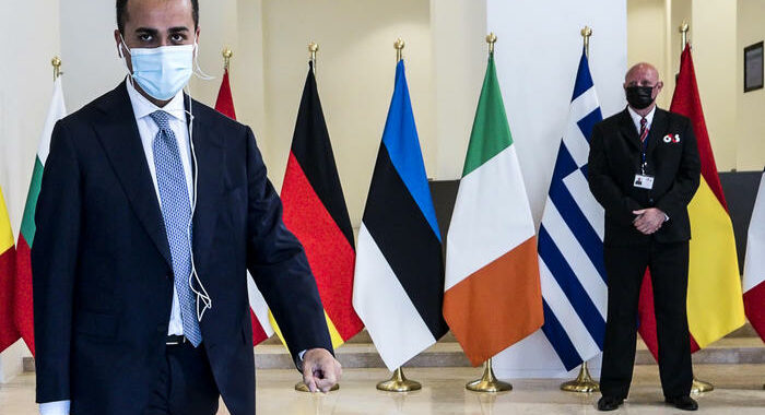 Di Maio, andrò in Israele e Territori per processo di pace