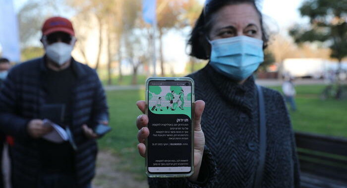 Dl Recovery: green pass più facile, anche su app Io e Immuni