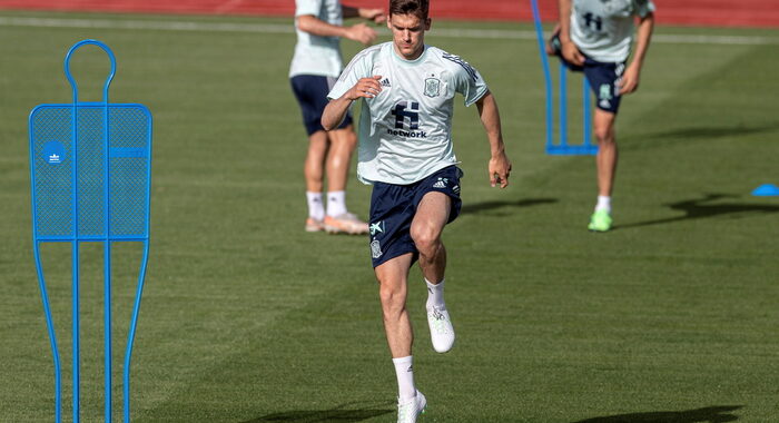 Europei, Spagna: positivo al Covid anche Llorente