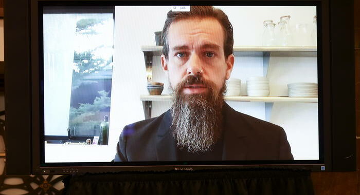 Fondatore Twitter Jack Dorsey pubblica tre bandiere Nigeria