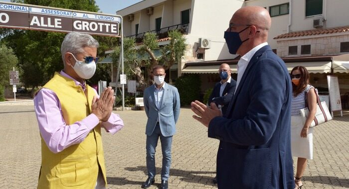 G20: ministro Esteri indiano visita le Grotte di Castellana