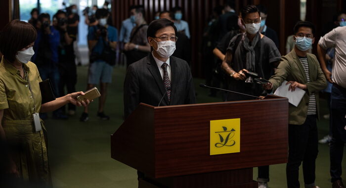 Hong Kong: polizia, ‘Apple Daily rischio per la sicurezza