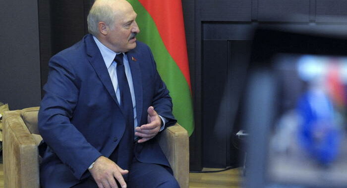 La Bielorussia sospende partecipazione a partenariato Ue