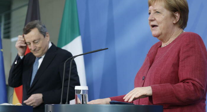 Libia: Merkel, grazie Roma per impegno su soluzione politica