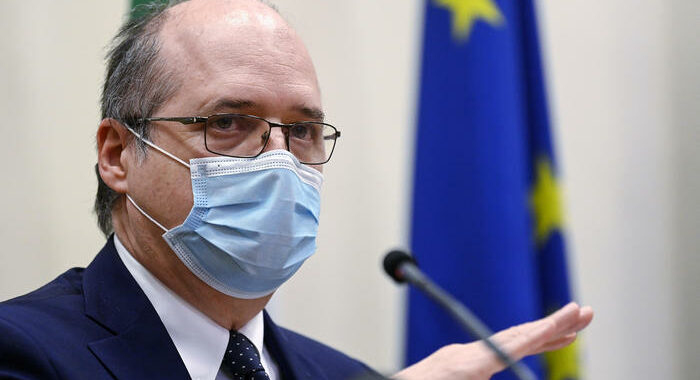 Magrini (Aifa), su mix vaccini essere più che tranquilli