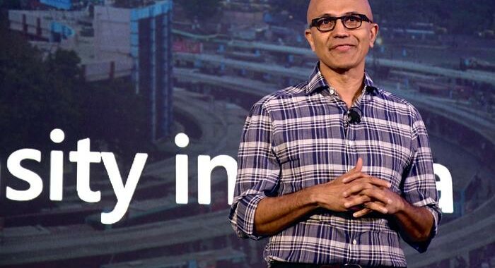 Microsoft vale 2.000 miliardi, nell’olimpo con Apple