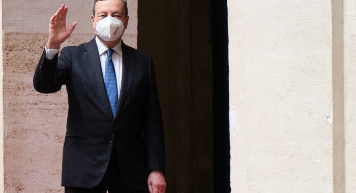 P. Chigi, colloquio Draghi- Salvini su ripresa e crescita