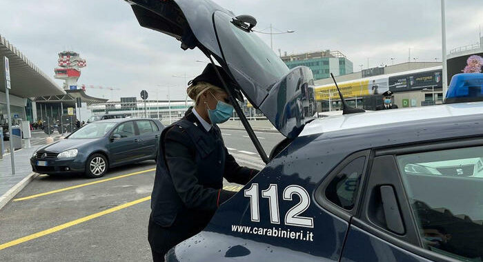 Ragazza sequestrata e abusata, 2 arresti vicino Roma