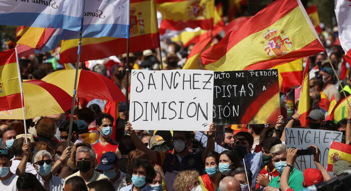Spagna: indulto a leader catalani forse ‘settimana prossima’