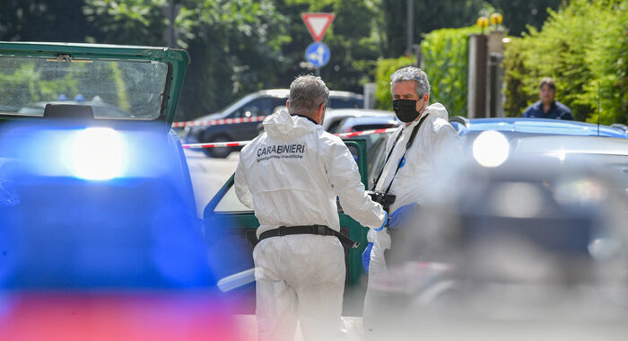 Spari in strada vicino Roma, colpiti 2 bimbi e un anziano