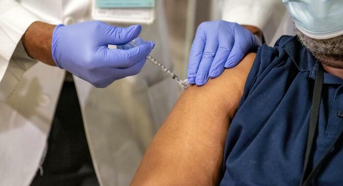 Usa, 80 mln di vaccini a Paesi poveri entro fine luglio