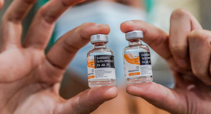 Vaccini: Cina approva Sinovac per fascia d’età 3-17 anni