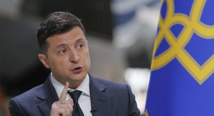 Zelensky, Ucraina mostra ogni giorno essere pronta per Nato