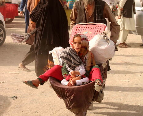 Afghanistan: migliaia in fuga dai combattimenti a Kandahar