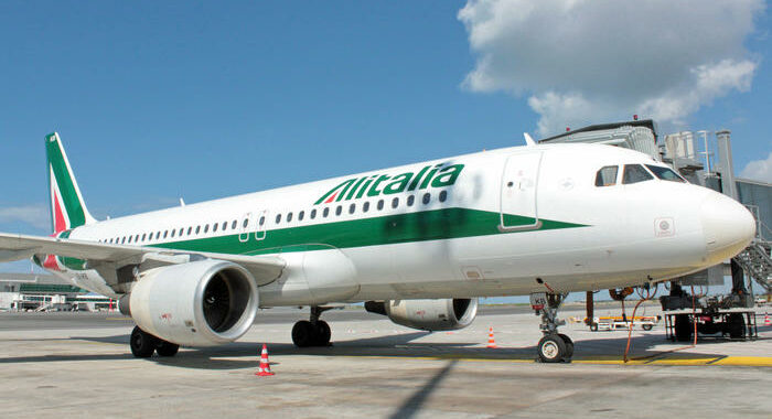 Alitalia: a breve richiesta proroga Cig altri 12 mesi