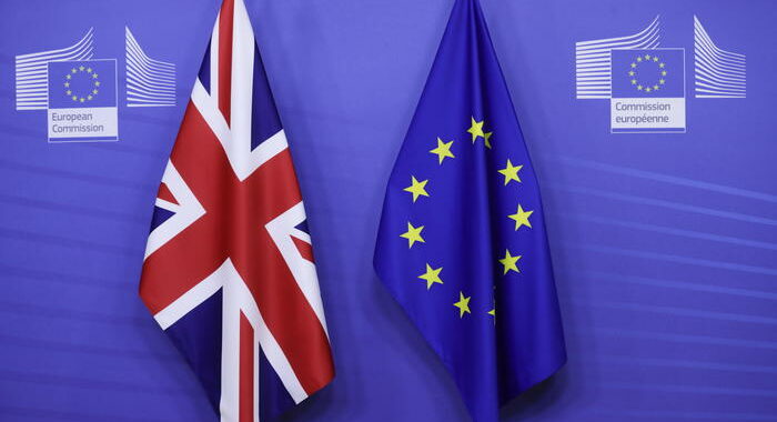 Brexit: Irlanda del Nord, Gb chiede una moratoria all’Ue