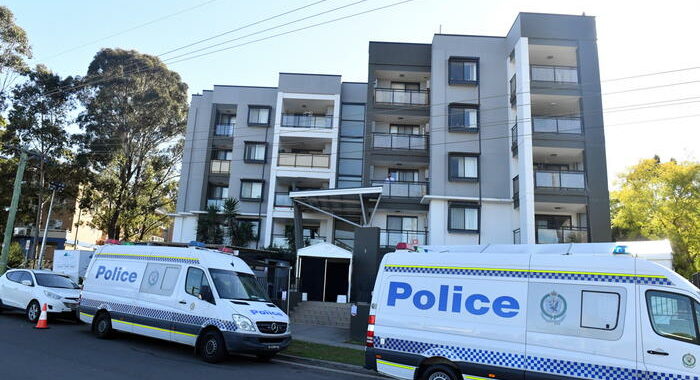 Covid, a Sydney confinamento prolungato di un mese