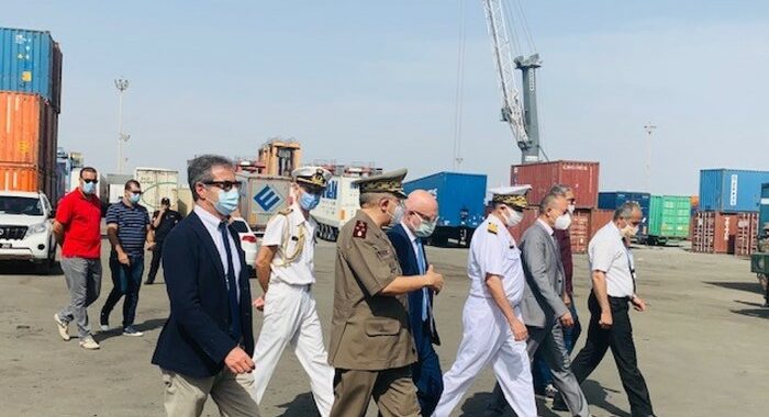 Covid: a Tunisi terza nave con aiuti sanitari dall’ Italia
