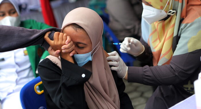 Covid, Indonesia: oltre 70 mila i morti da inizio pandemia