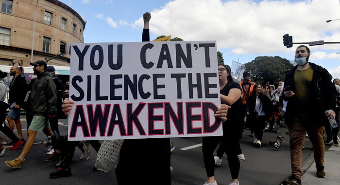 Covid: protesta contro lockdown a Sydney, scontri e arresti