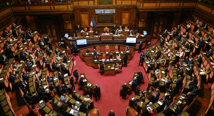 Dl Recovery: Senato approva fiducia con 213 sì, è legge