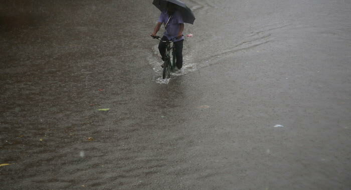 Frane in India, è di 36 morti il primo bilancio