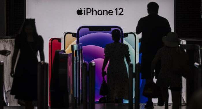 iPhone 13, la presentazione sarà solo online