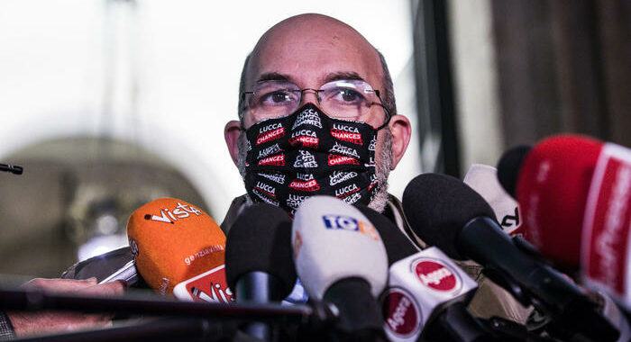 M5s: Crimi avvia voto ma l’avviso è sul nuovo blog